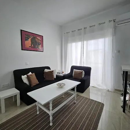 Appartement Sunset One-bedroom Suite, Close To The *