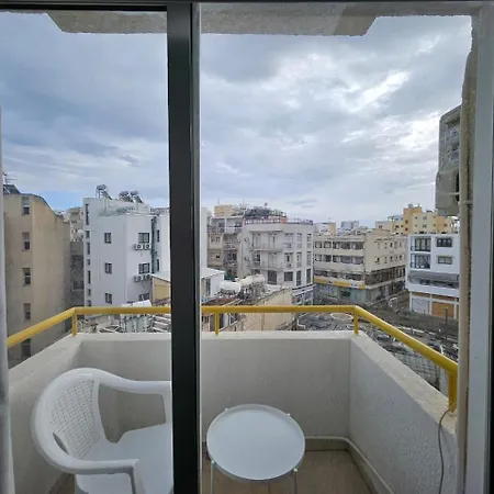Sunset One-bedroom Suite, Close To The Appartement